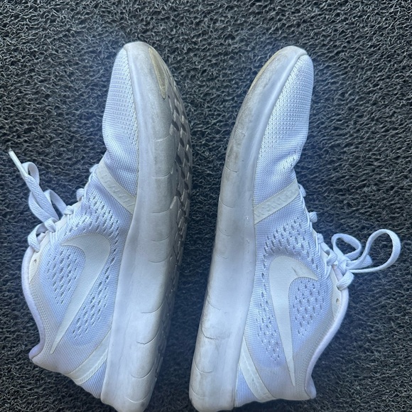 Nike White Women’s Run Natural Shoes Sneakers size 8 - Picture 5 of 6